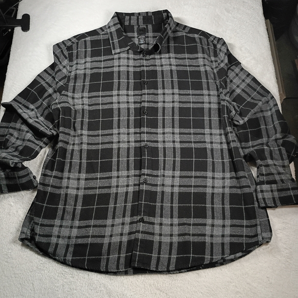 H&M Other - H&M Black Gray Plaid Button Down Flannel Shirt Men’s XXL Regular Fit